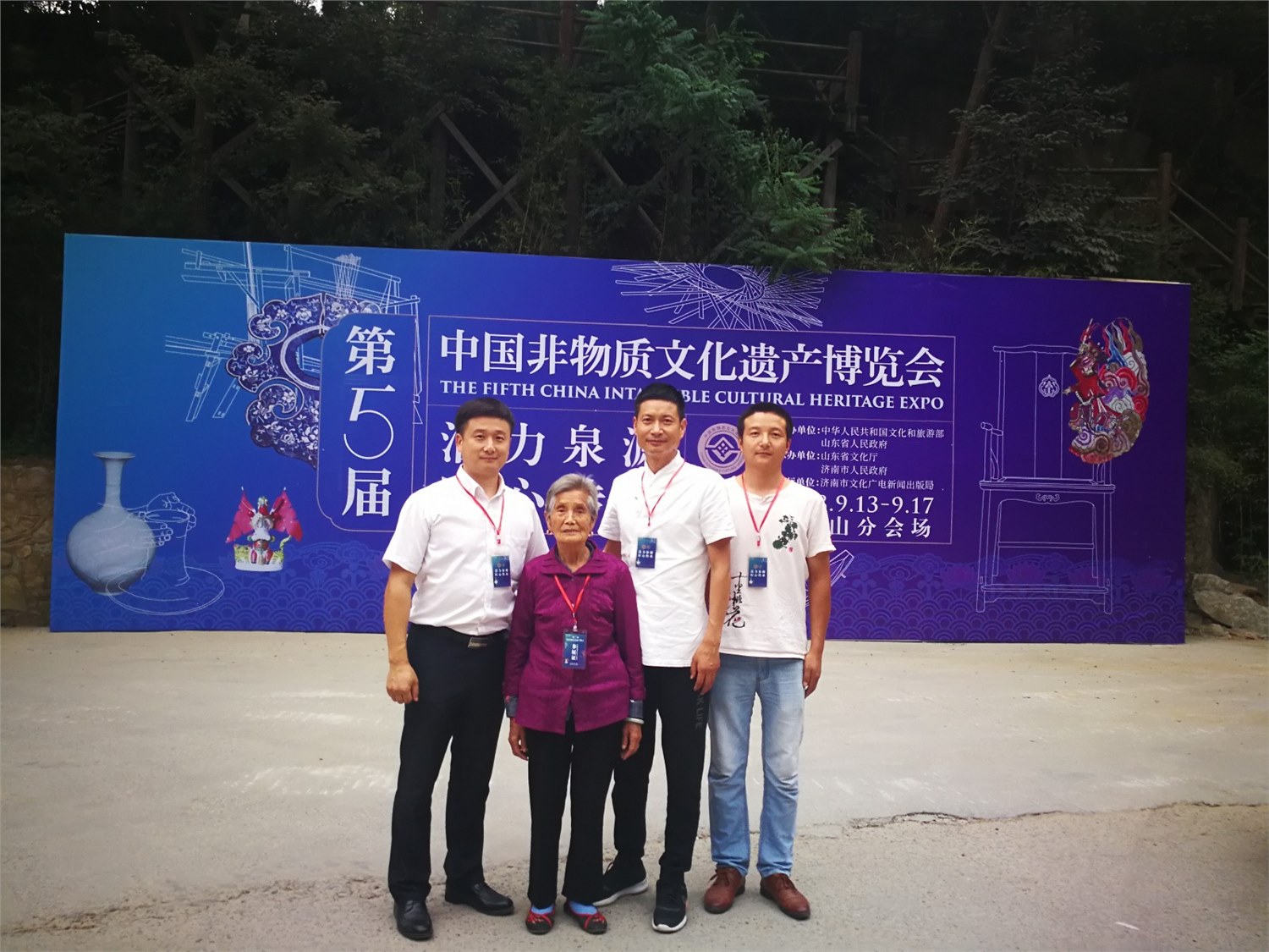 枣阳粗布魅力何在，非遗司司长竟亲自接见91岁传承人？